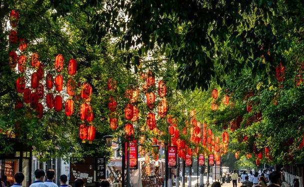 过年去哪旅游最有年味?