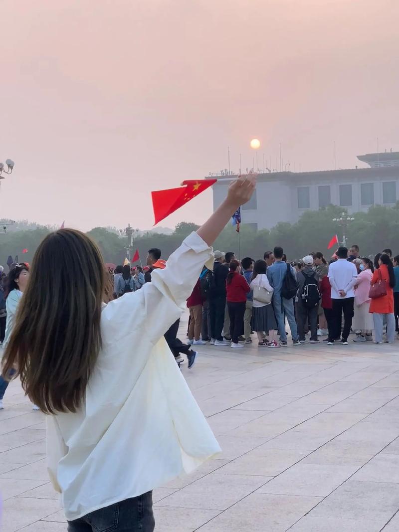 毕业旅行两个人去北京四五千块钱够吗?