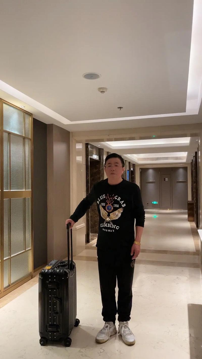 做旅游的男人收入怎么样