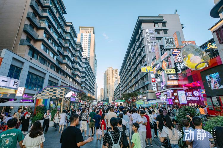国内旅游帅哥，帅哥旅游照片真实？（今日头条已更新）